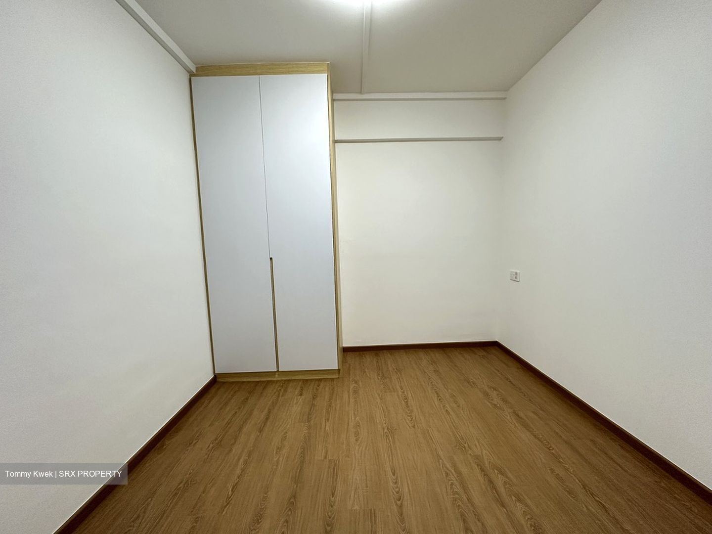 Hougang Avenue 1 (Hougang),  #618161361